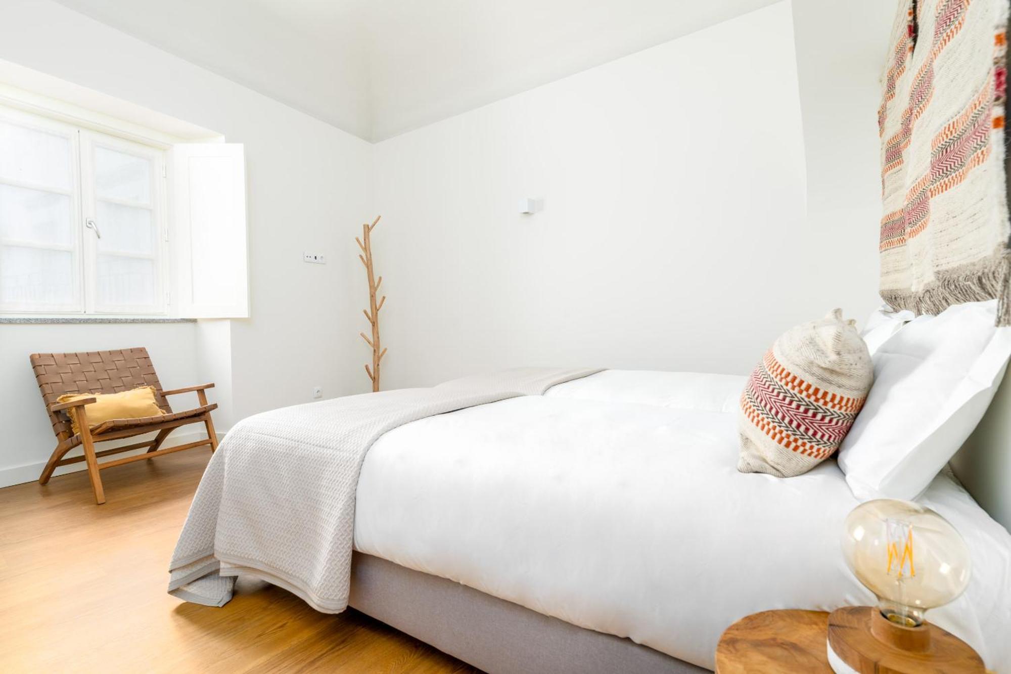 Limehome Evora Largo Dos Penedos Quarto foto